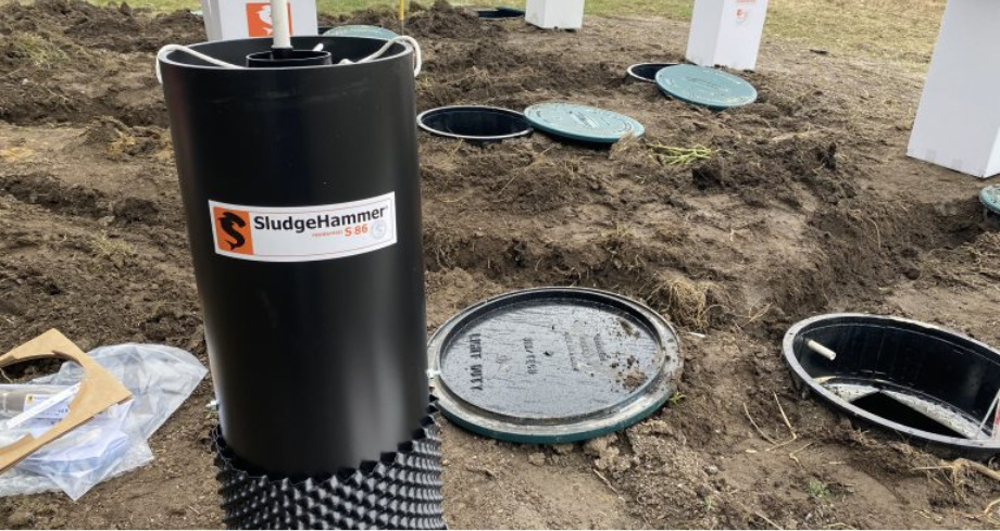 Sludgehammer s46 being installed