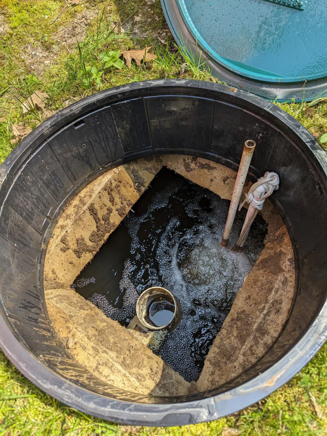 Wastewater treatment sludgehammer
